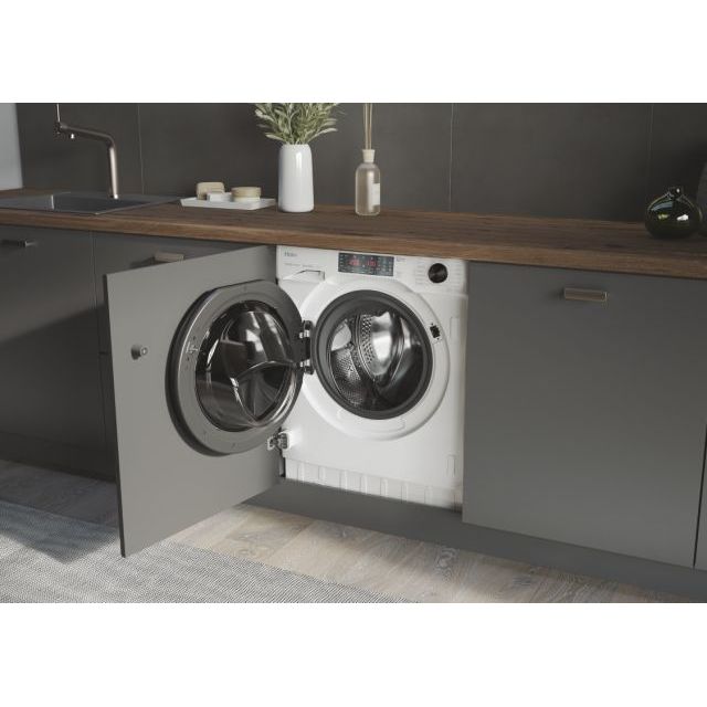 Series 4 HWDQ90B416FWB | Washer dryers | Haier